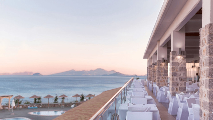 Grand Blue Beach Hotel